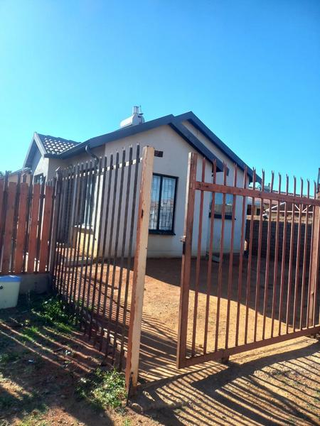 Property For Sale in Soshanguve Vv, Soshanguve