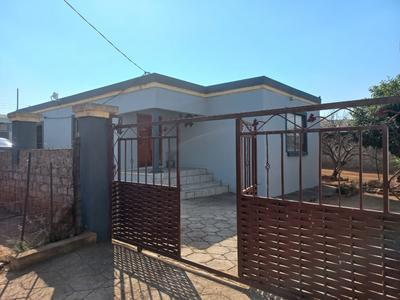 House For Sale in Lotus Gardens, Pretoria
