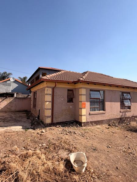 Property For Sale in Olievenhoutbosch, Centurion