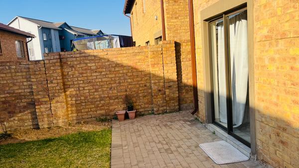 Property For Sale in Kosmosdal, Centurion