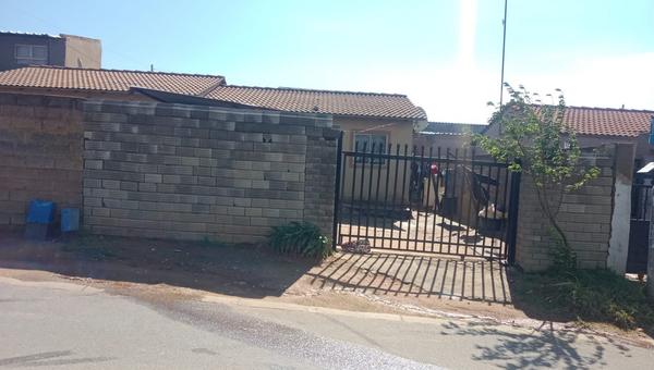 Property For Sale in Olievenhoutbosch, Centurion