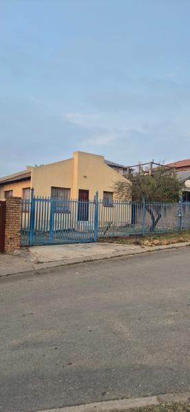 Property For Sale in Olievenhoutbosch, Centurion